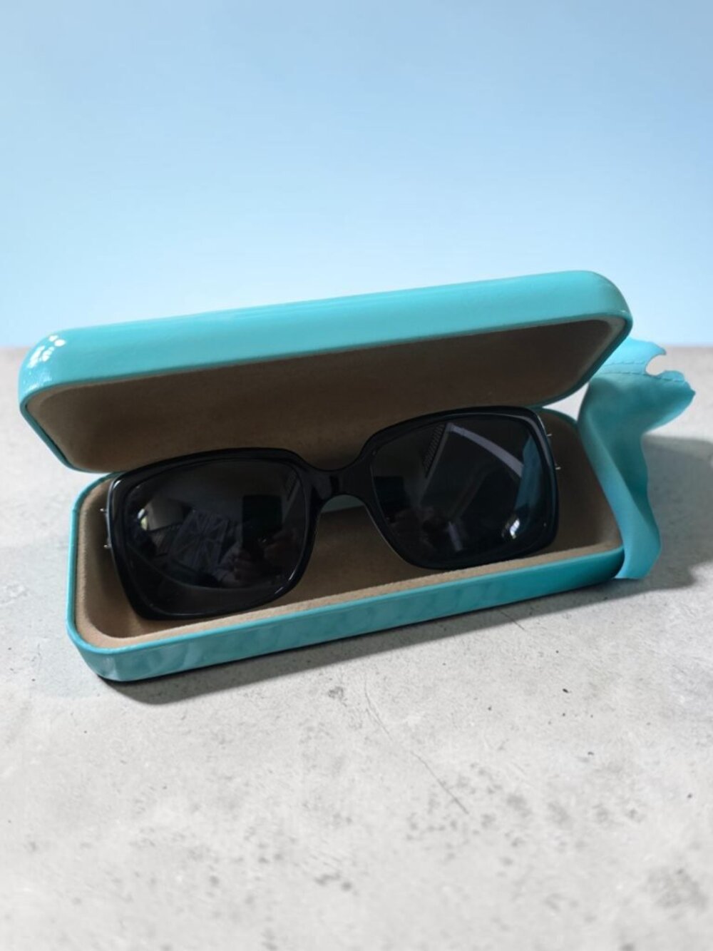 Tiffany & Co. Women's Sunglasses With Hard Case, Box, Soft Bag And COA Packet - Picture 2 of 8